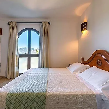 Raffael Hotel
