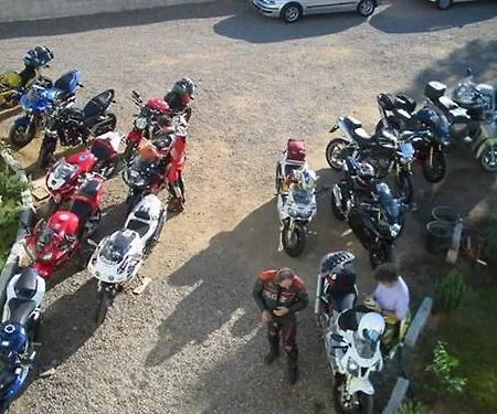 Raffael ホテル ヴィッラシミーウス