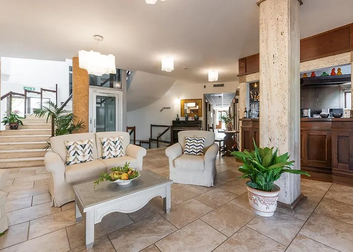 Raffael Ξενοδοχείο