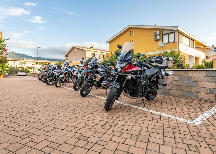 Ξενοδοχείο Raffael 3*