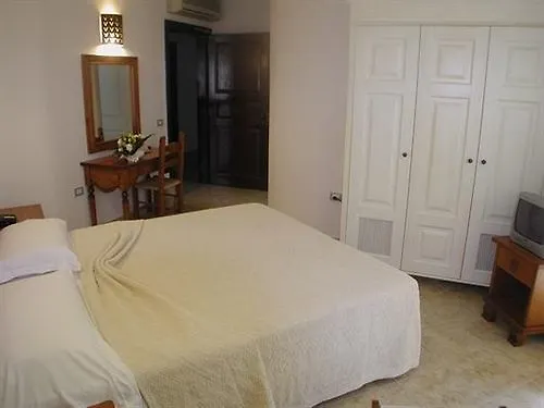 Raffael Ξενοδοχείο 3*